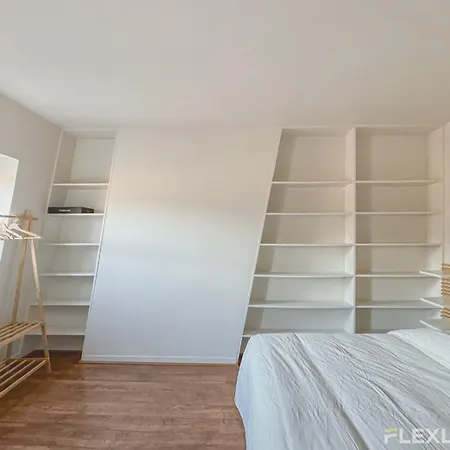 Beautiful 3-room 1st Apartamento
