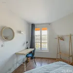 Beautiful 3-room 1st *